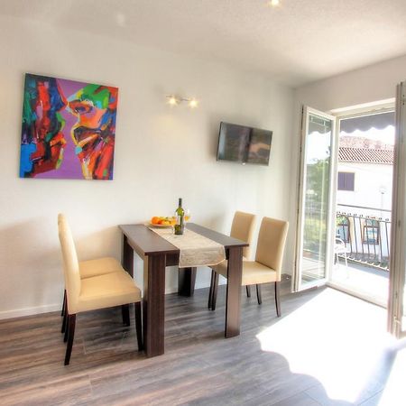 Apartments Nebuloza Ровинь Экстерьер фото