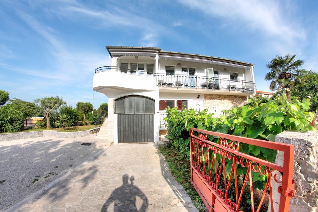 Apartments Nebuloza Ровинь Экстерьер фото