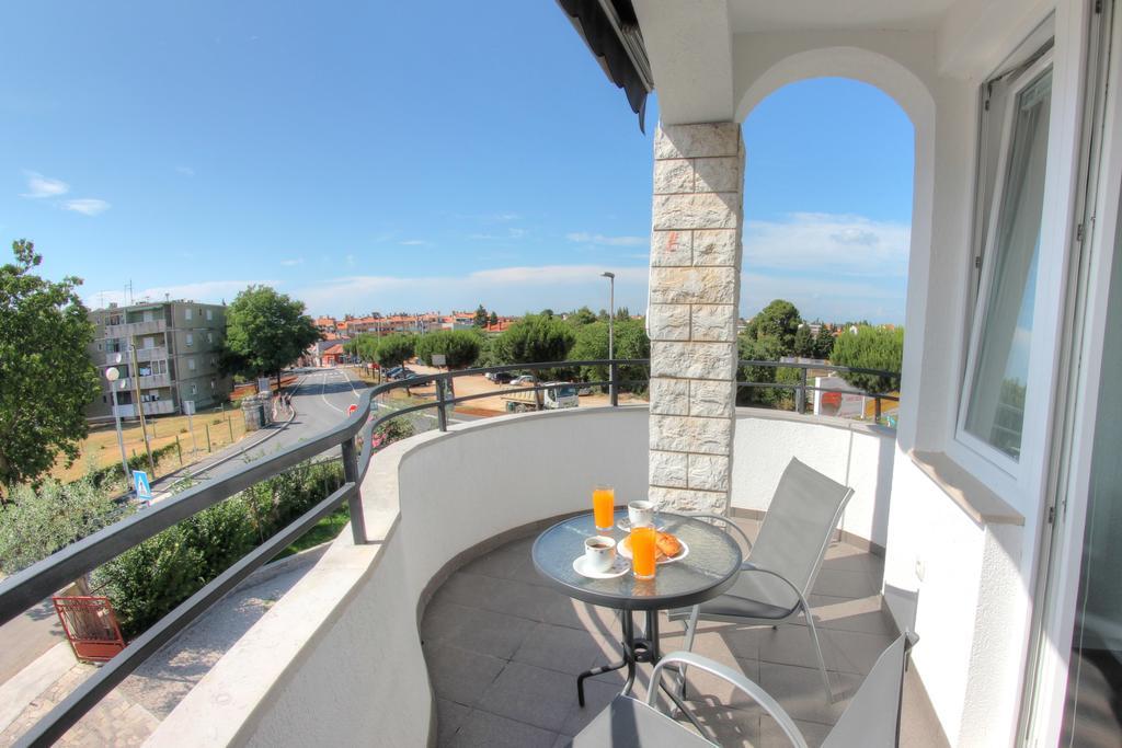 Apartments Nebuloza Ровинь Экстерьер фото