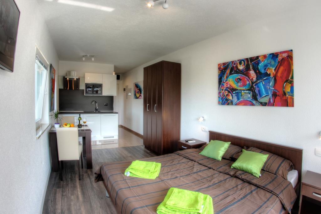 Apartments Nebuloza Ровинь Экстерьер фото