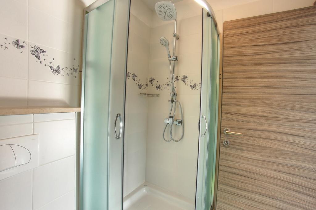 Apartments Nebuloza Ровинь Экстерьер фото