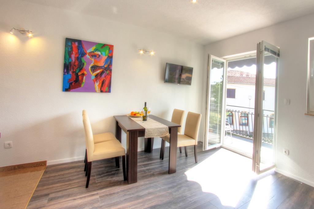 Apartments Nebuloza Ровинь Экстерьер фото