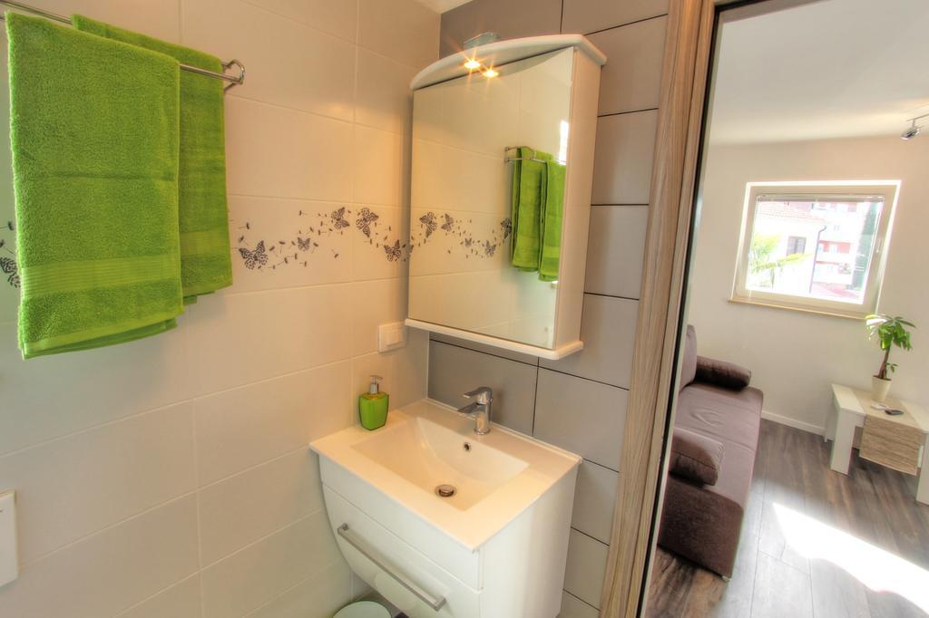 Apartments Nebuloza Ровинь Экстерьер фото