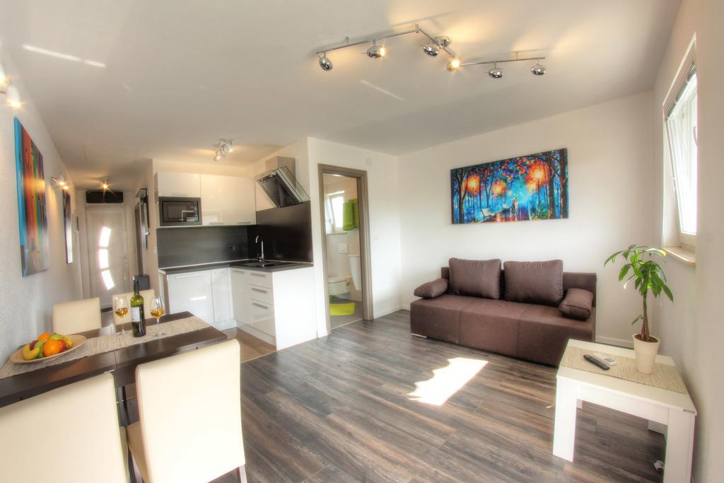 Apartments Nebuloza Ровинь Экстерьер фото